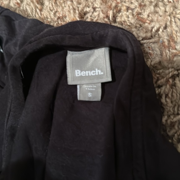 Bench Black T-Shirt | Size Small - Picture 3 of 3